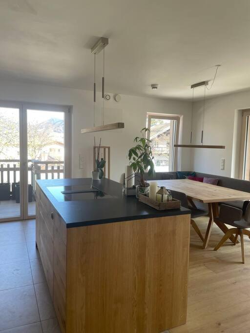 Wunderschoenes 4 Zimmer Apartment Mit Seeblick باد ويسي المظهر الخارجي الصورة